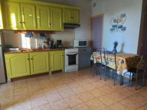 Appartement indépendant dans mas